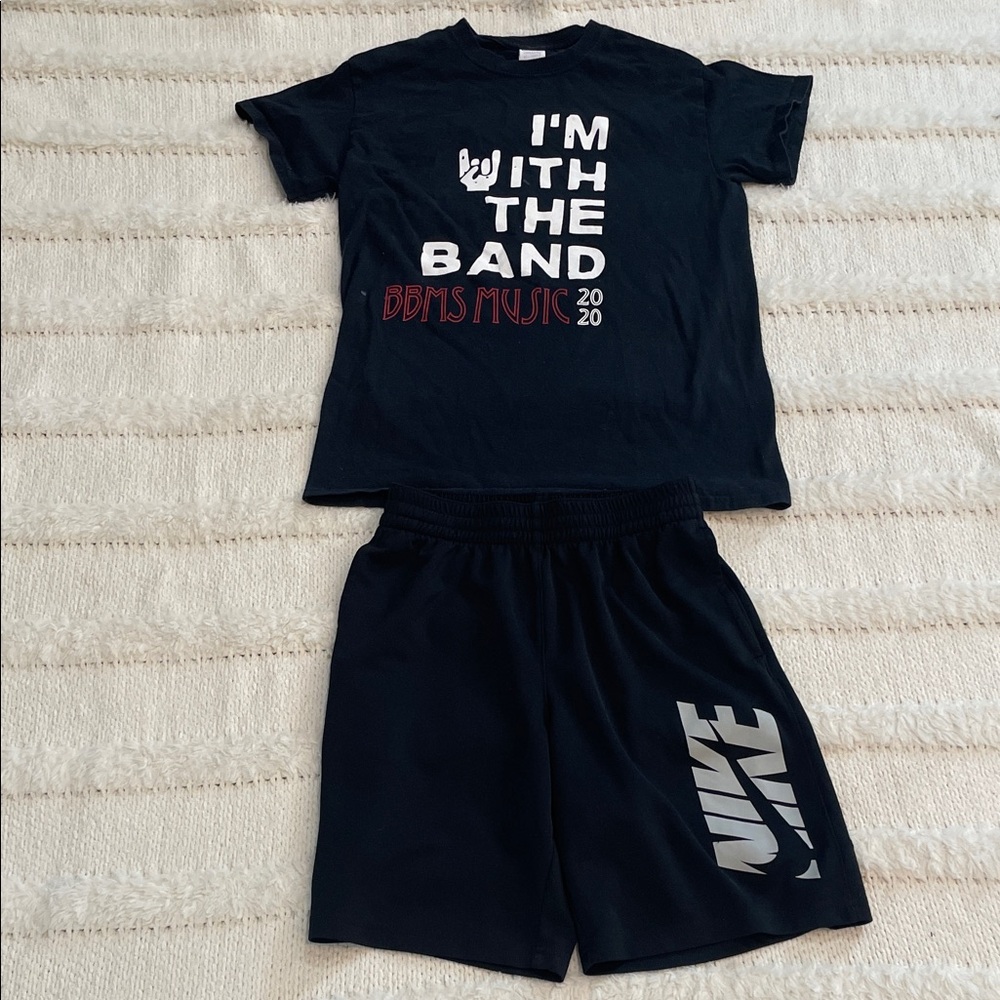 Nike Black athletic shorts Band Graphic Tee t-shirt men’s size small S